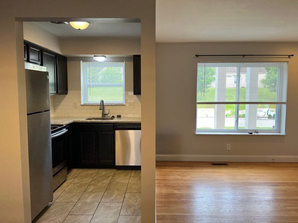 929 Brookside Ave APT A, Saint Louis, MO 63119