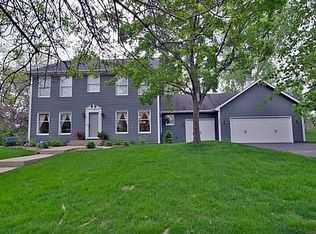 670 Brentwood Ln, Eagan, MN 55123