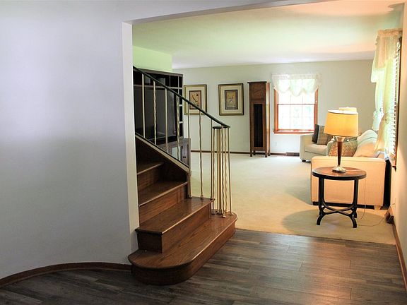 3rd image of 1521 40th Avenue Ct