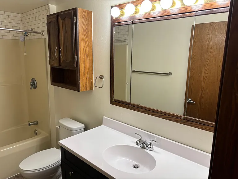 Pineview — Photo 18