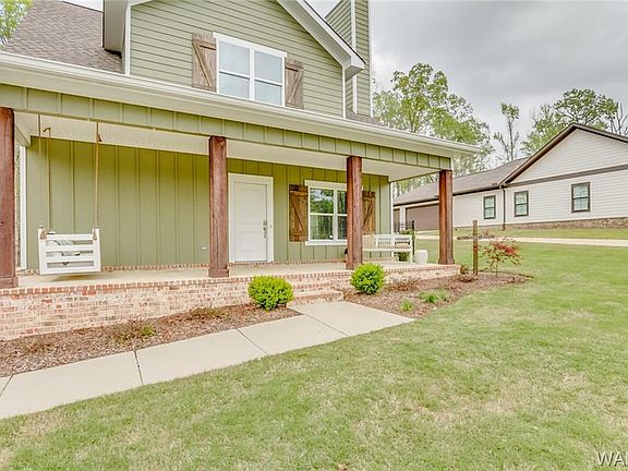 3rd image of 10643 Hidden Woods Ln