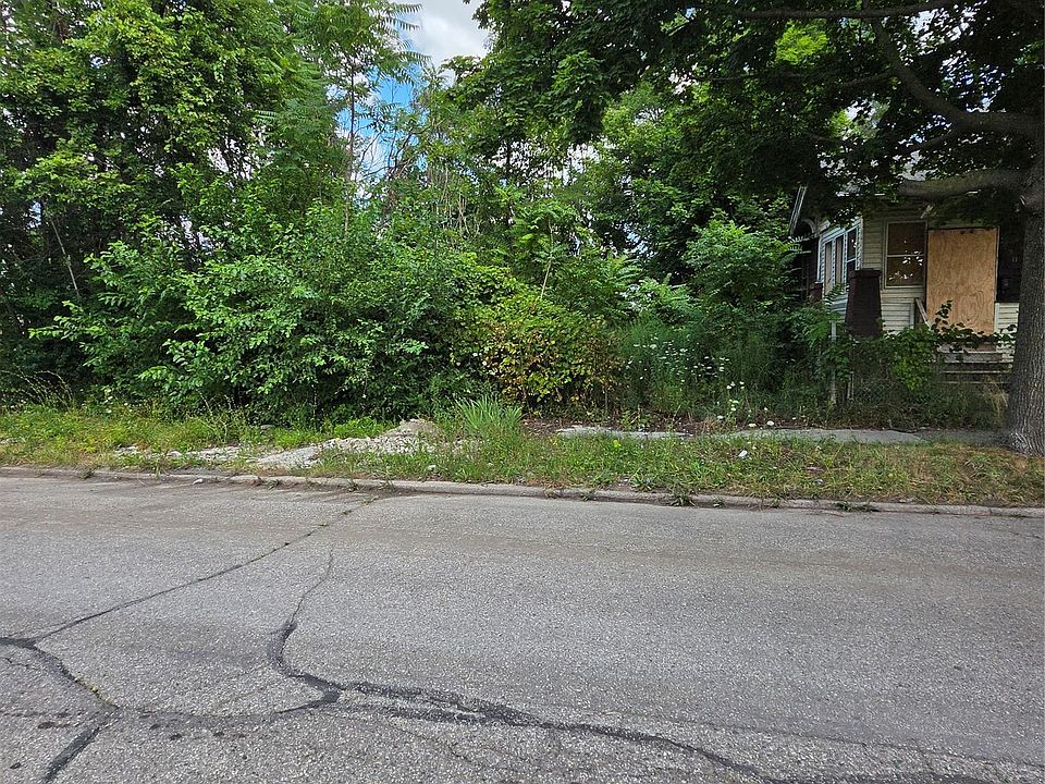 1st image of 2540 Beals St