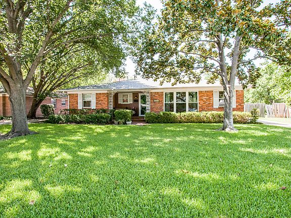 3rd image of 3508 Townsend Dr