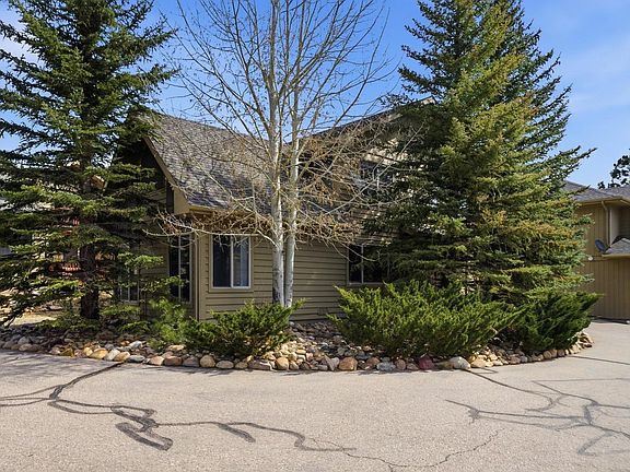 4th image of 300 Far View Dr #12