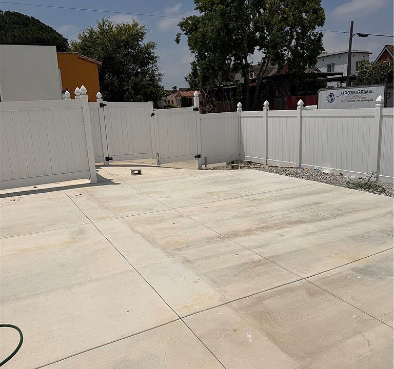 2nd image of 2158 W 77th St