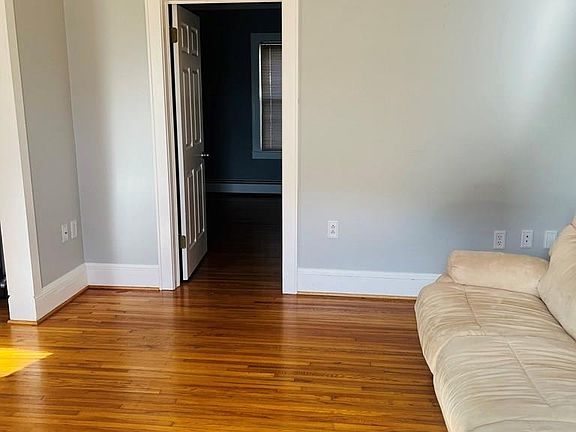 2nd image of 311 Maryland Ave