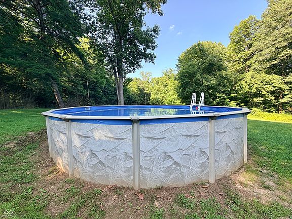 3rd image of 3356 Mangus Rd