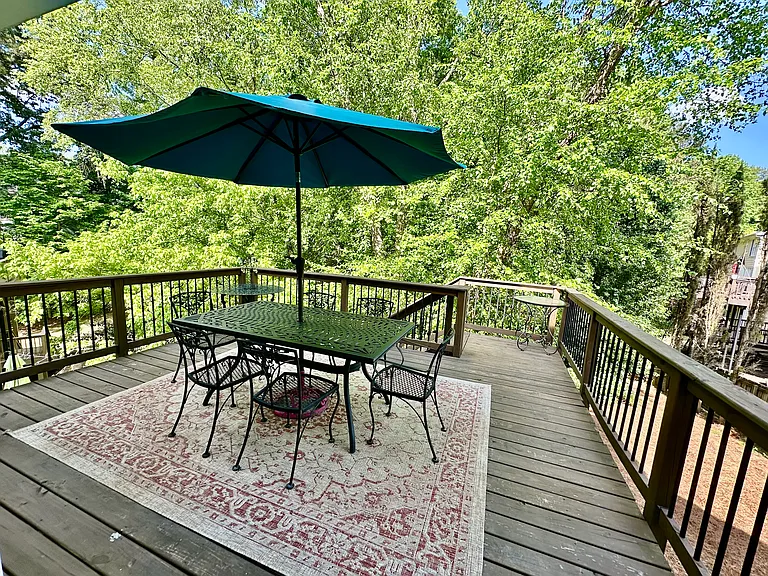 Upper Deck