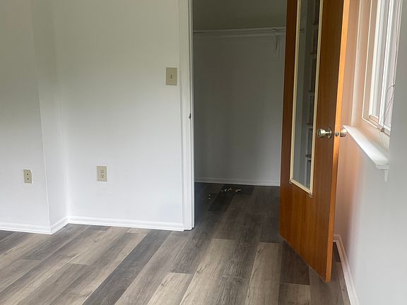 5th image of 3602 Birchwood Ct