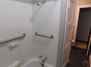 113 W Summit Ave, Augusta, KS 67010