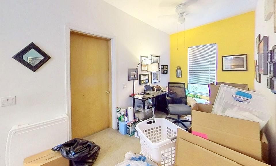 1st image of 3259 N Kenmore Ave #1