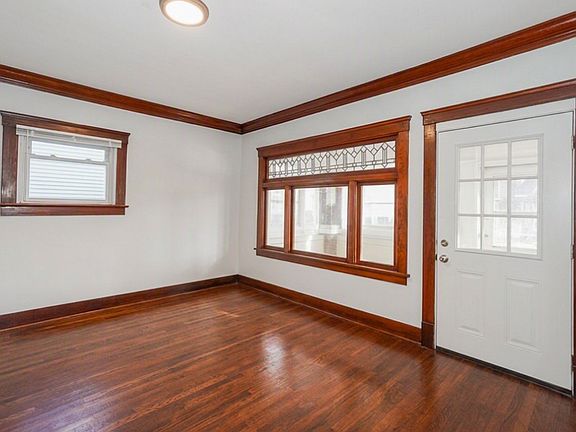 4th image of 1910 Corning Ave Unit 1