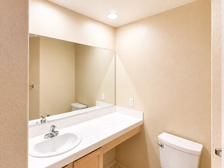 1281 Osprey St — Photo 5