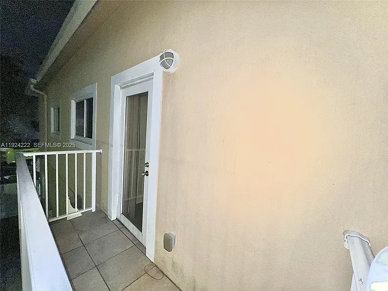 1253 SW 2nd St #209 — Photo 8