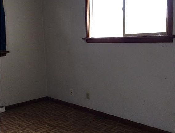 5th image of 230 Maruba Ave