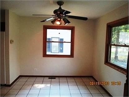 3rd image of 244 W Morris Ave