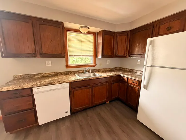127 Warner St #2B — Photo 1
