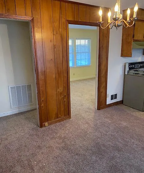 5442 Oakcrest Rd — Photo 4