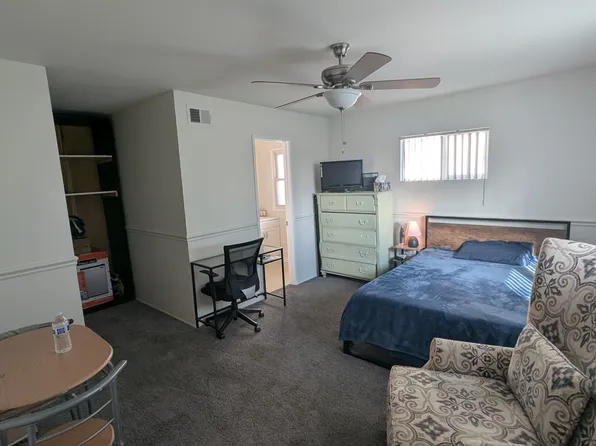 952 E Alford St, Azusa, CA 91702