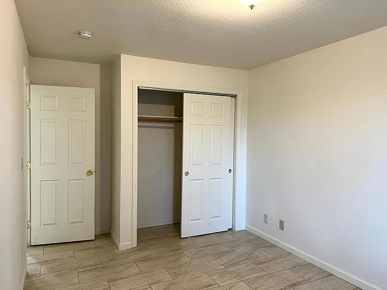 657 Chestnut St #657 — Photo 17