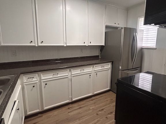 2nd image of 509 W Frank Ave
