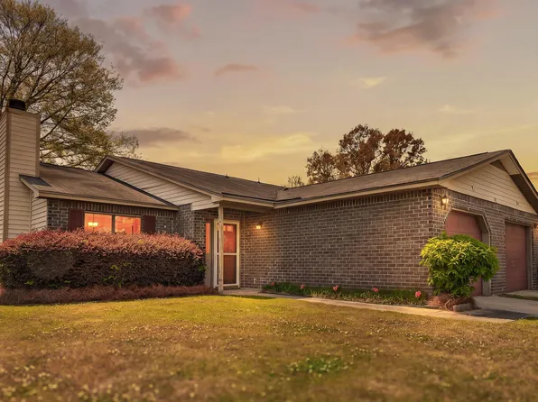 821 Winthrop St #A, Ladson, SC 29456