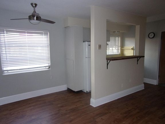 3rd image of 725 2nd St N APT 6