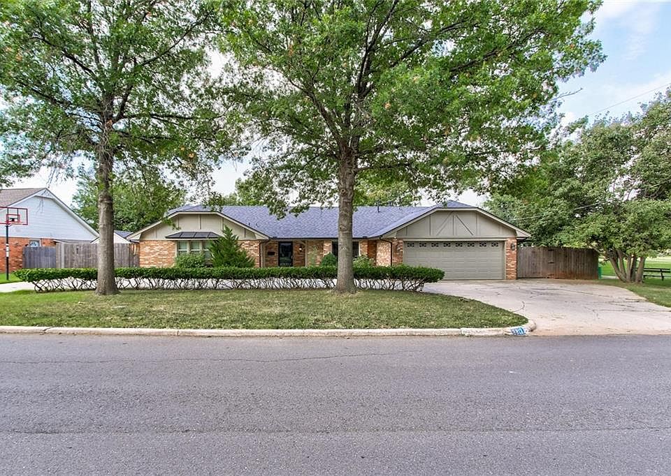 1st image of 9813 Lakeshore Dr