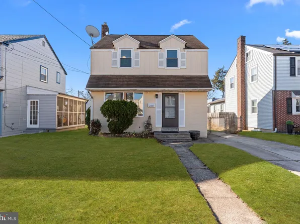 2217 Hollinshed Ave, Pennsauken, NJ 08110