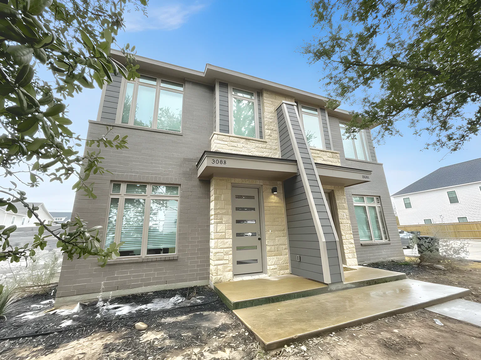 308 Poplar St — Photo 3