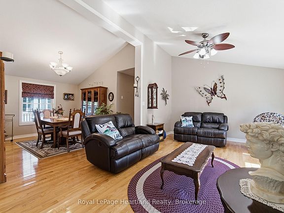 3rd image of 68 Cherokee Ln