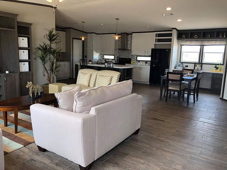 1st image of 509 S Betty Ave