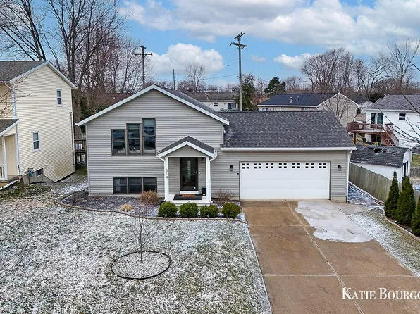 519 Macomb Ave NW, Grand Rapids, MI 49534