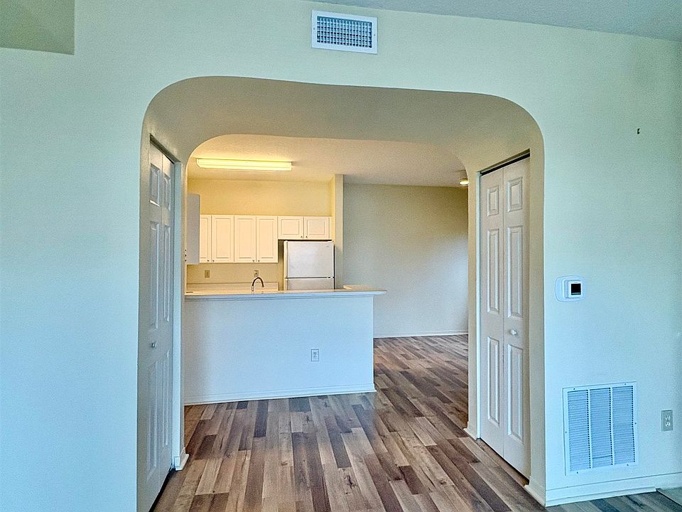1st image of 25113 Harbour Vista Cir