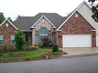8 Sidlaw Hills Dr, Bella Vista, AR 72715