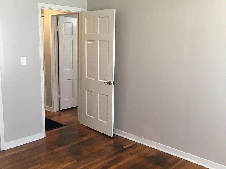 bedroom to hall