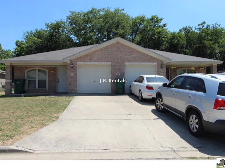 304 Jeff Gordon Dr #A — Photo 1