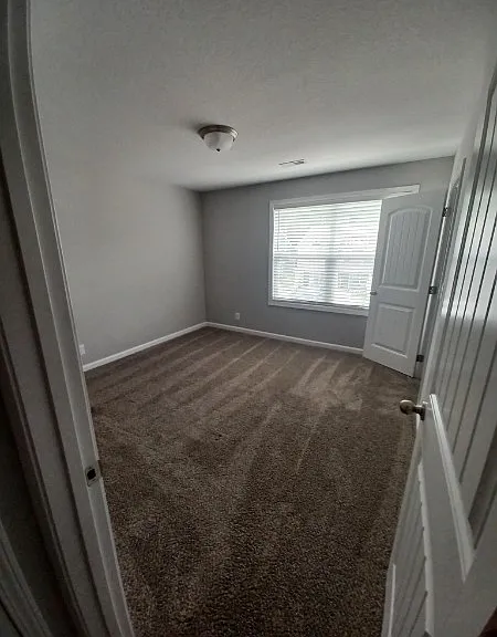 218 Woodland Valley Ln — Photo 11
