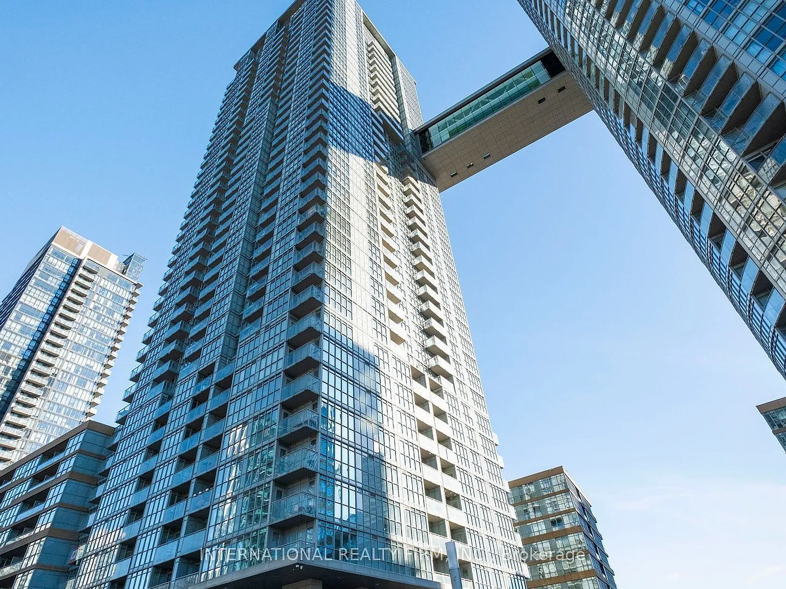 1 bed, $2,375 — Photo 2