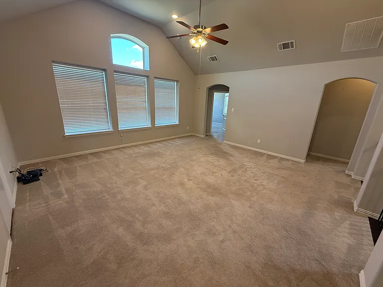 1101 Prairie Ridge Ln — Photo 34