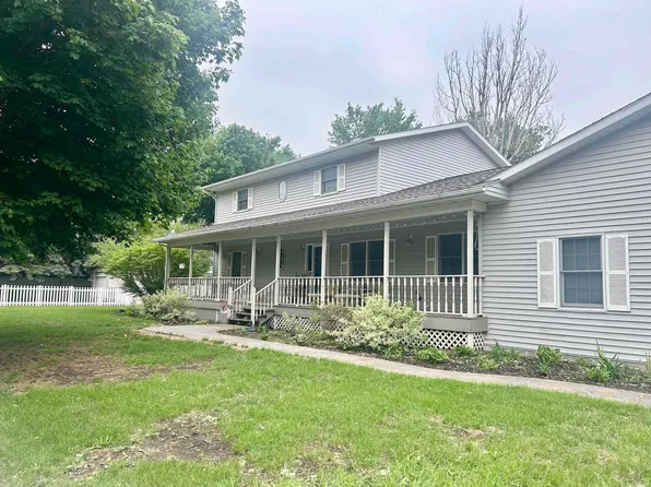 405 5th St, Sibley, IA 51249