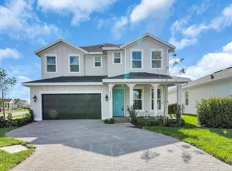 3 bed, 2384 sqft, $3,800 — Photo 1