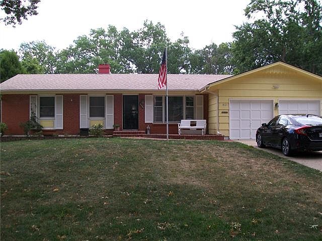 1st image of 3521 NE 47th Ter