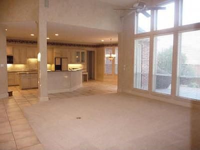 5th image of 614 Castle Creek Dr