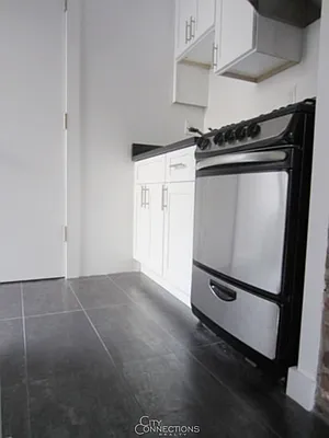 Rented by City Connections Realty | media 22