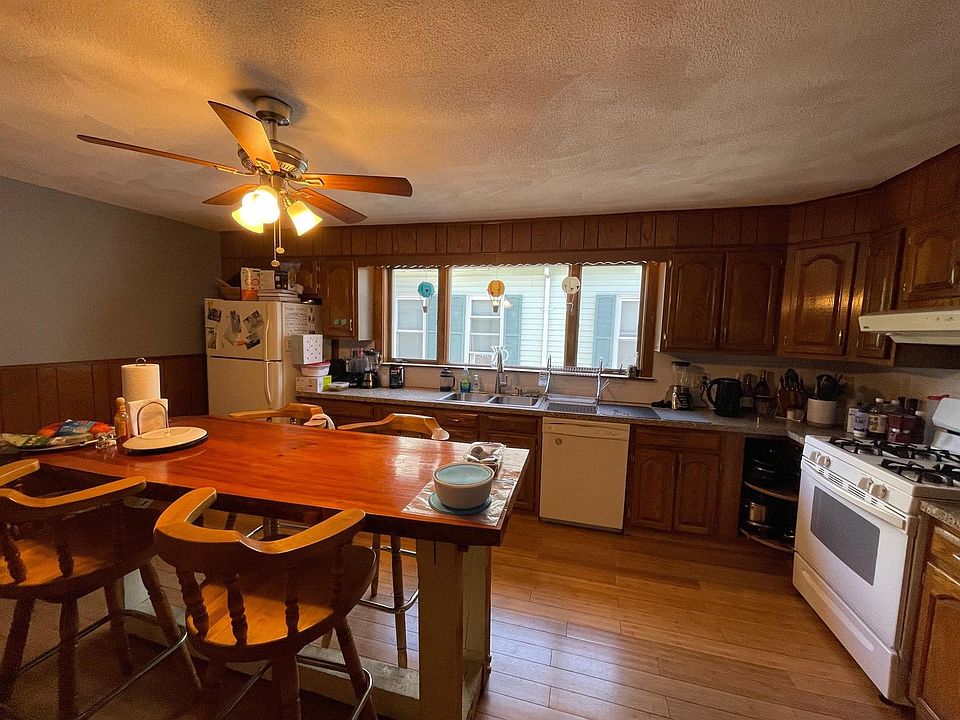 1st image of 96-98 Holland St #2