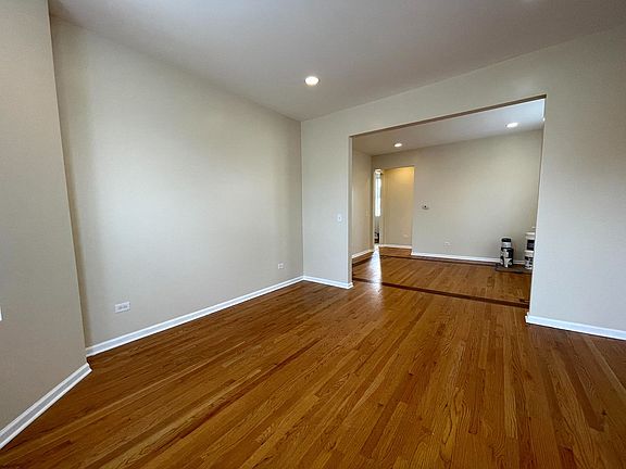 5th image of 2809 W Wabansia Ave #2