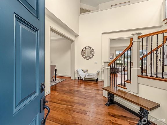 3rd image of 20230 86th Place NE