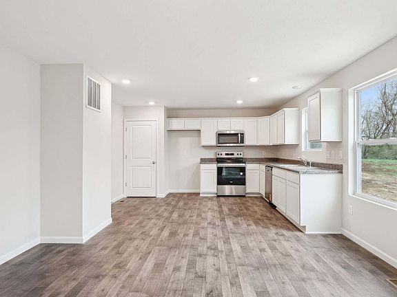 7th image of this home