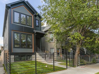 4014 N Kimball Ave, Chicago, IL, 60618